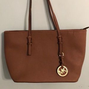 Micheal Kors Purse
